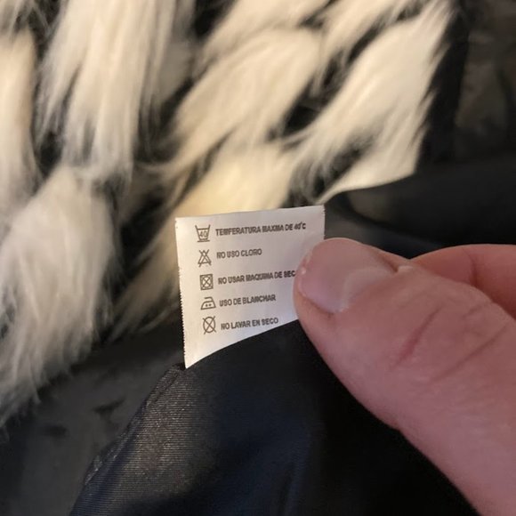 Mid lenght faux fur Jacket - Picture 8 of 11